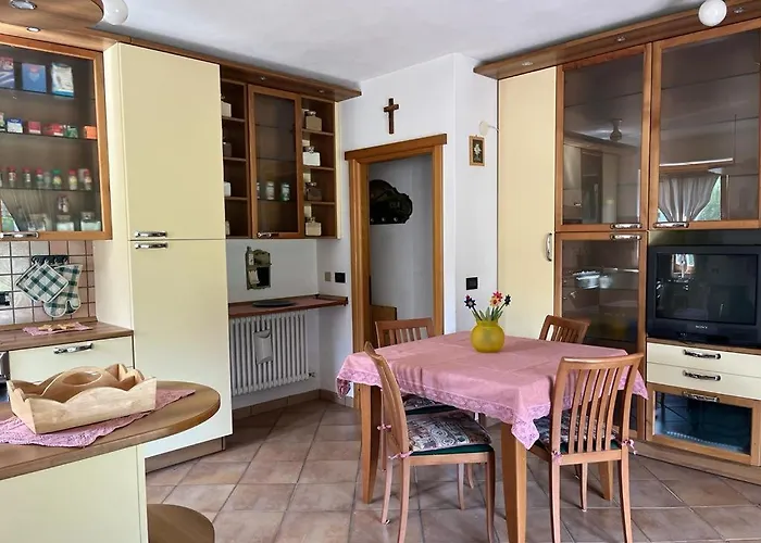 Fiore Dell'alpe Apartment